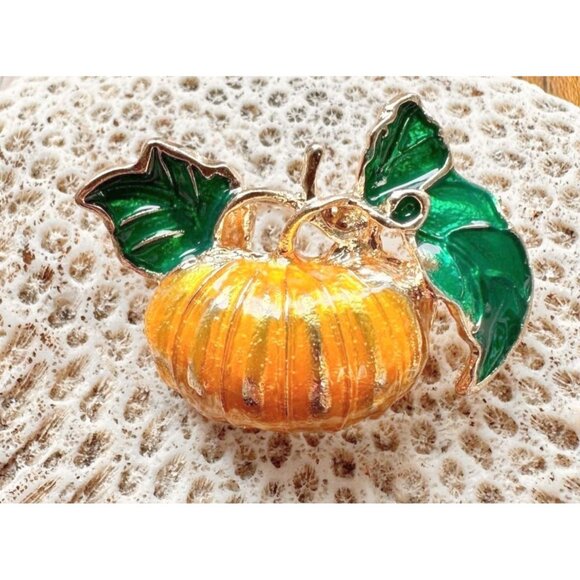 Pumpkin Brooch Pin New Fall Leaves Thanksgiving Bountiful Harvest Festiv… - Picture 3 of 10
